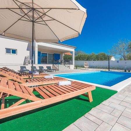 Villa Tara Zadarvillas Tinj Buitenkant foto