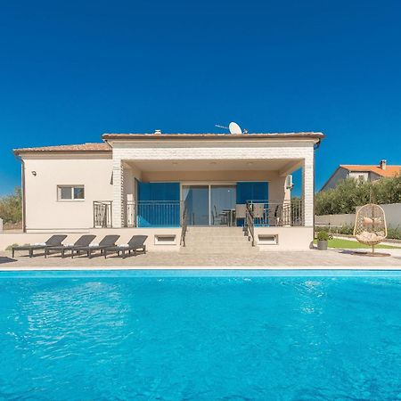Villa Tara Zadarvillas Tinj Buitenkant foto