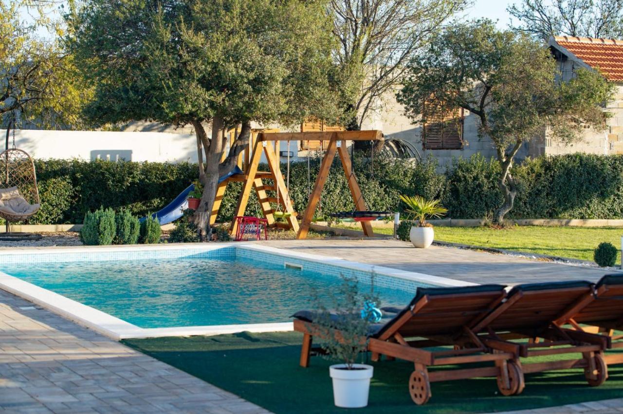 Villa Tara Zadarvillas Tinj Buitenkant foto
