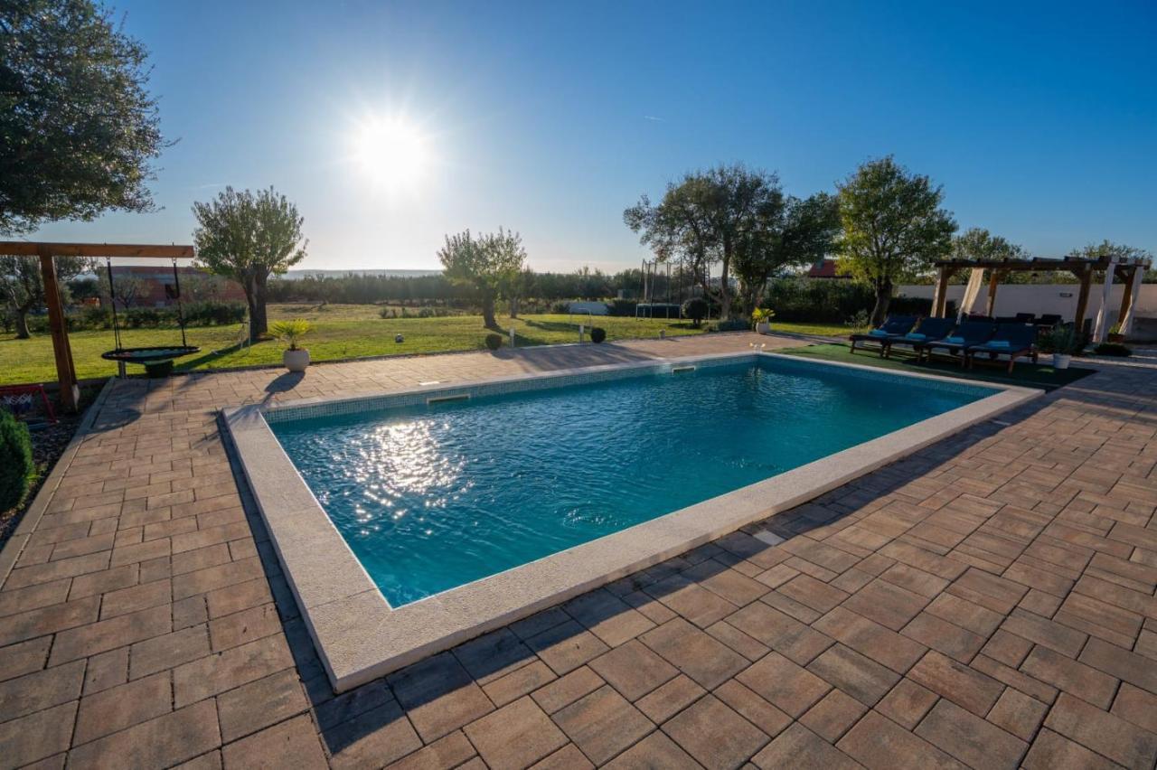 Villa Tara Zadarvillas Tinj Buitenkant foto