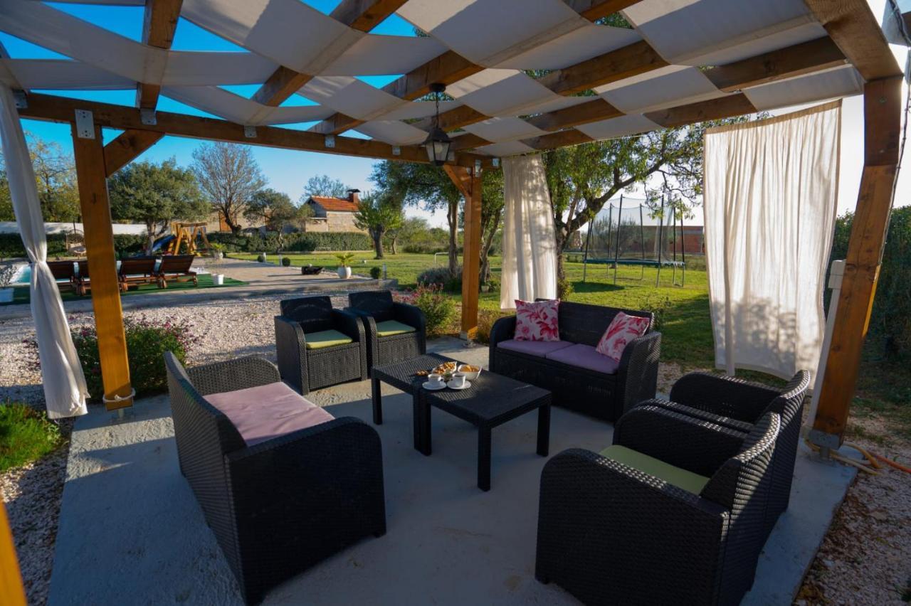 Villa Tara Zadarvillas Tinj Buitenkant foto